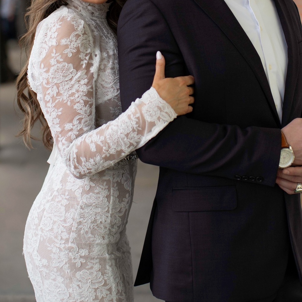 V Chapman Greta Lace Midi Dress - Picture 10 of 10